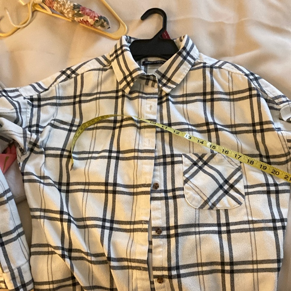 Brandy Melville White and Black Plaid Shirt